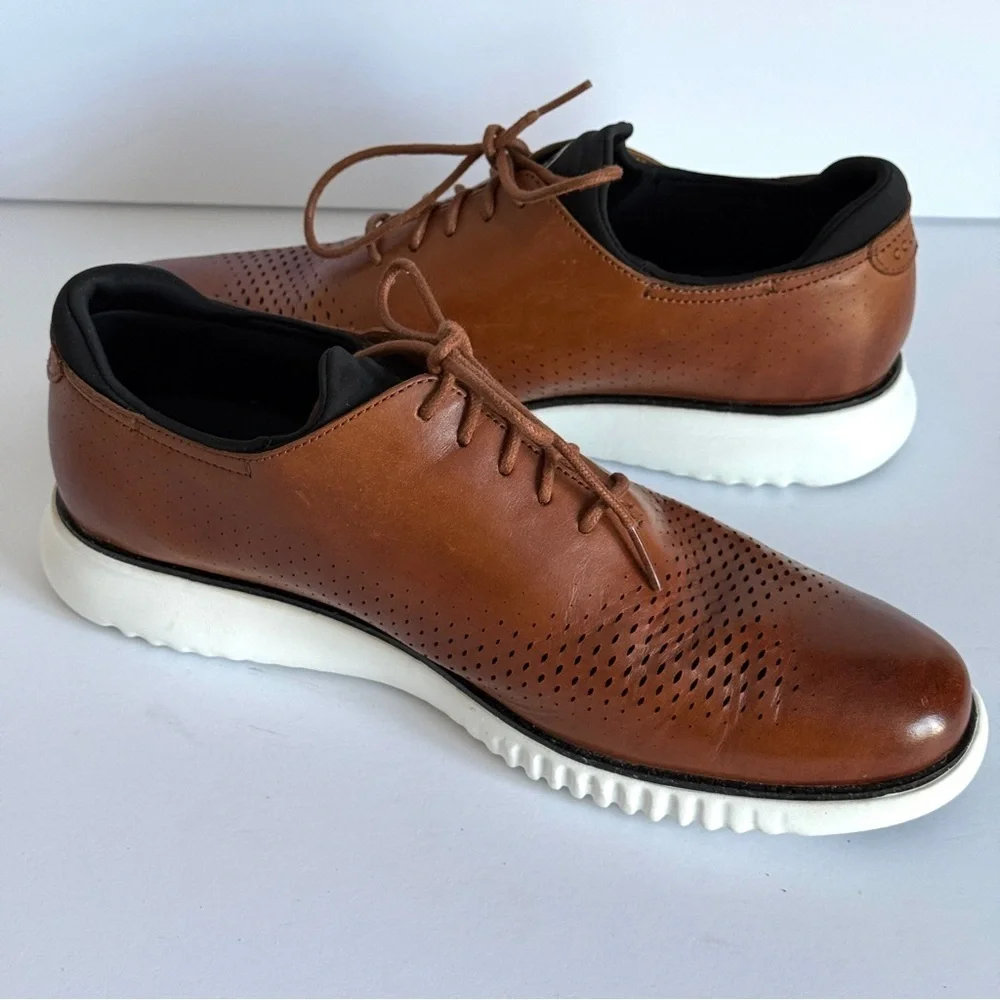 Cole Haan Men's 2.ZERØGRAND Laser Wingtip Oxford Shoes | Tan/Ivory Size 12M